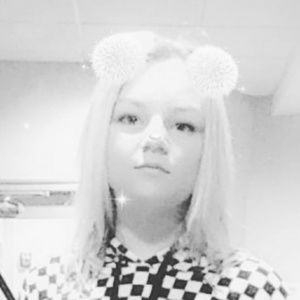 Meet your Posher, Hayley